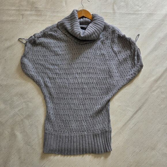 Buffalo by David Bitten Grey Cowl Neck Short Sleeve Sweater Woman's Size Medium - Picture 3 of 7